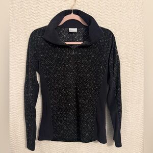 Columbia Women's Black and Gray Cowl Sweater. Size small. Y’all so soft & cozy